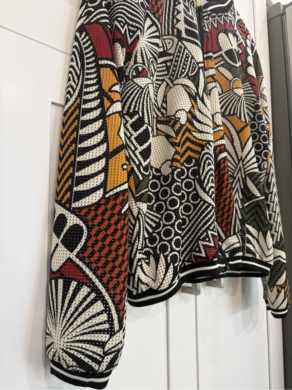FARM Rio Rainforest Bomber Jacket and matching leggings - Picture 13 of 15